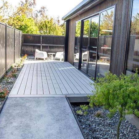 Magic On Maryburn - The Pink Room Twizel Exterior photo